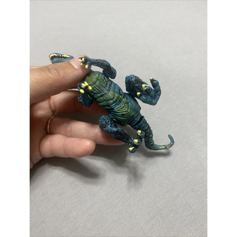 Poseable Dinosaur Jurassic Velociraptor Raptor Toy Action Figure Cake Topper